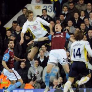 Crouch long-ball tactics nothing but a tall story, blasts Spurs boss Redknapp