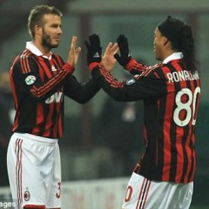 Milan old boys look just like dummies ahead of clash against United