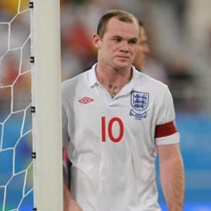 Rooney is too young to be Manchester United captain, says Fergie