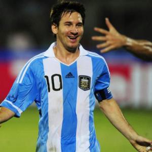 Messi inspires Argentina to win over Nigeria