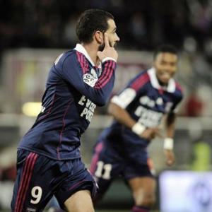 Lisandro brace sees Lyon stop the rot at Auxerre