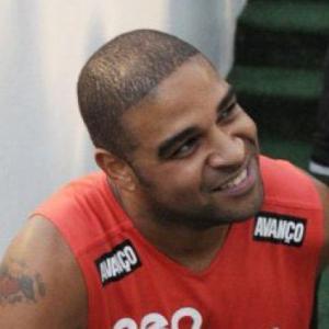 Brazils Adriano injures woman in shooting