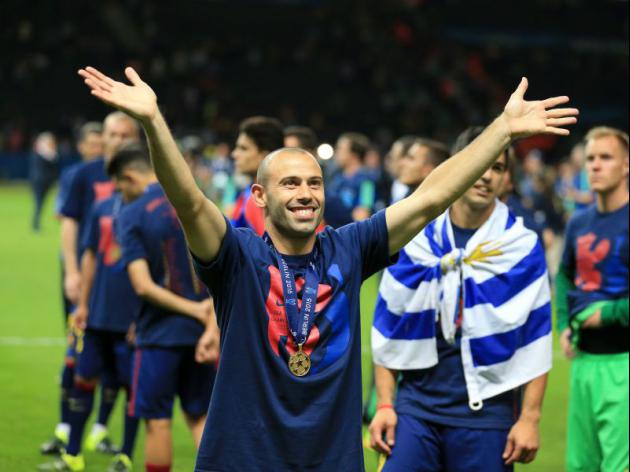 Mascerrano Sign Javier Mascherano signs new Barcelona contract